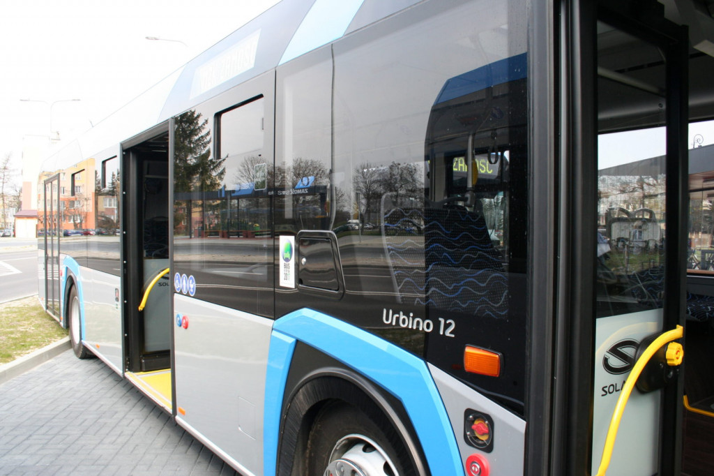 Zamość: Centrum przesiadkowe dla podróżnych i 8 autobusów oficjalnie oddane [FOTO, VIDEO]