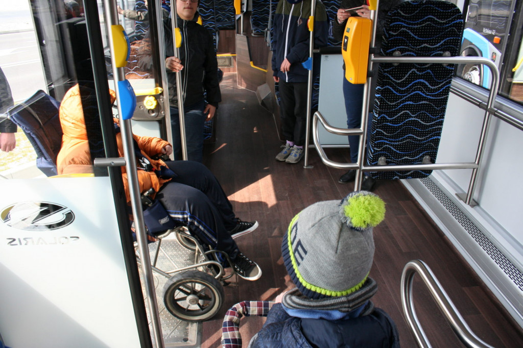 Zamość: Centrum przesiadkowe dla podróżnych i 8 autobusów oficjalnie oddane [FOTO, VIDEO]