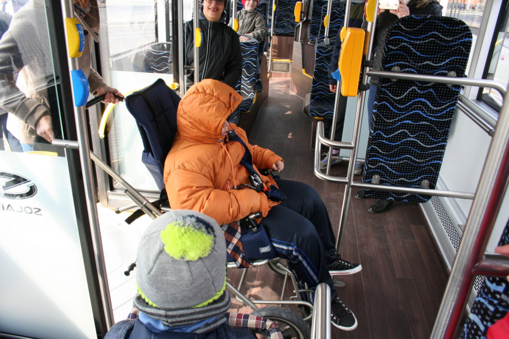 Zamość: Centrum przesiadkowe dla podróżnych i 8 autobusów oficjalnie oddane [FOTO, VIDEO]