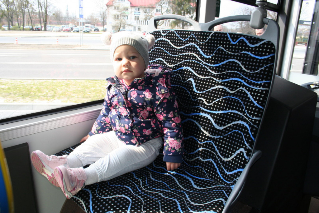 Zamość: Centrum przesiadkowe dla podróżnych i 8 autobusów oficjalnie oddane [FOTO, VIDEO]