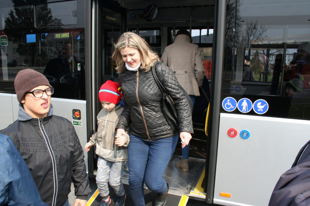Zamość: Centrum przesiadkowe dla podróżnych i 8 autobusów oficjalnie oddane [FOTO, VIDEO]