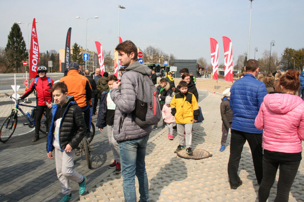 Zamość: Centrum przesiadkowe dla podróżnych i 8 autobusów oficjalnie oddane [FOTO, VIDEO]