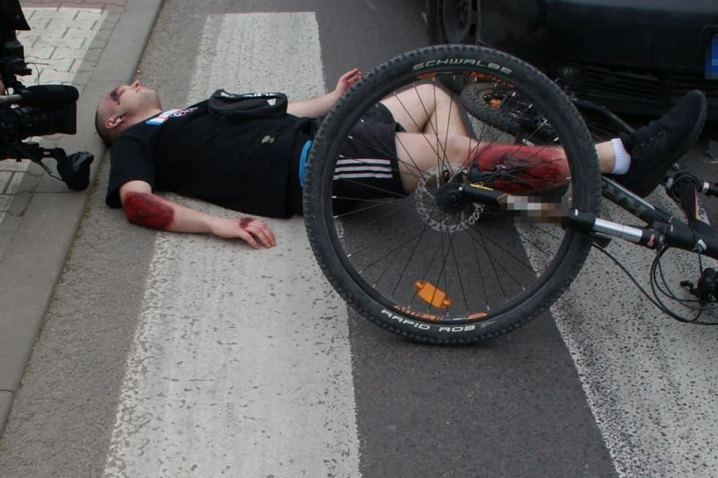 Zamość: Młodzież i policjanci kręcili spot o rowerzystach