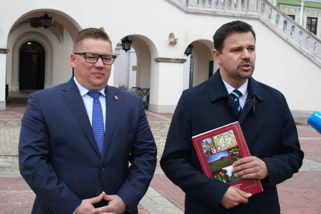 Zamość: Śmieci podrożeją!  Radni rozliczają Prezydenta