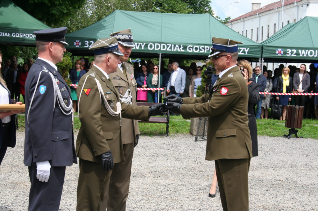 32. Wojskowy Oddział Gospodarczy ma imię [FOTO, VIDEO]