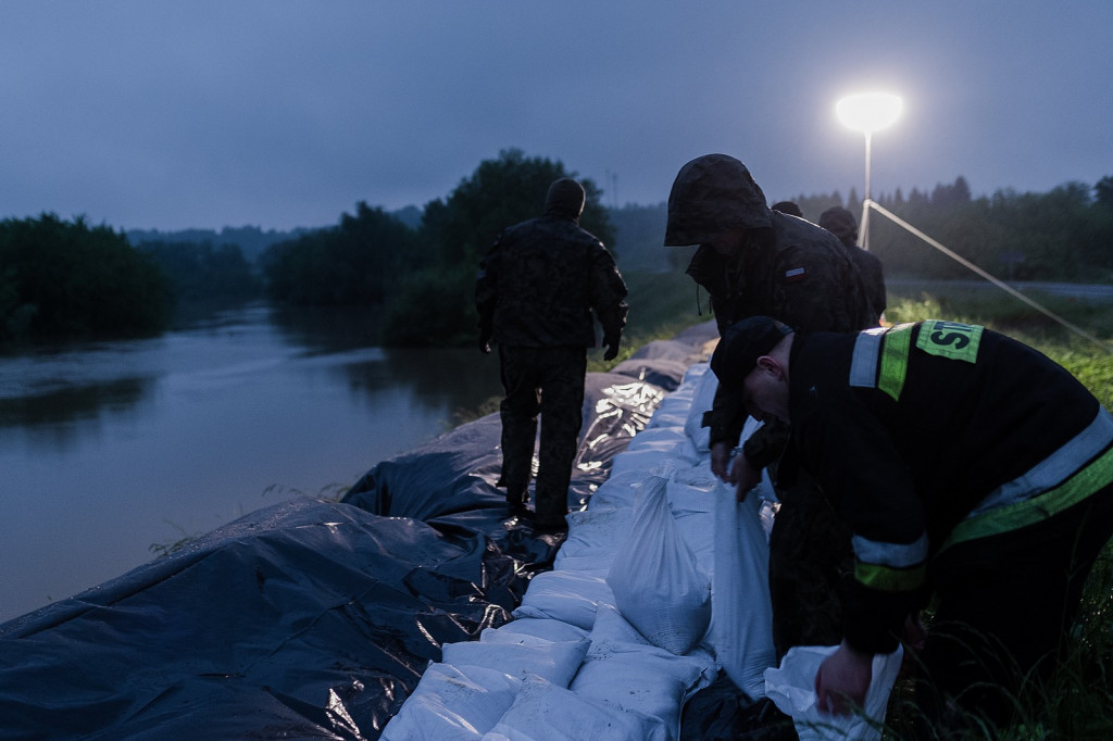 Lubelscy Terytorialsi z pomocą w świętokrzyskim