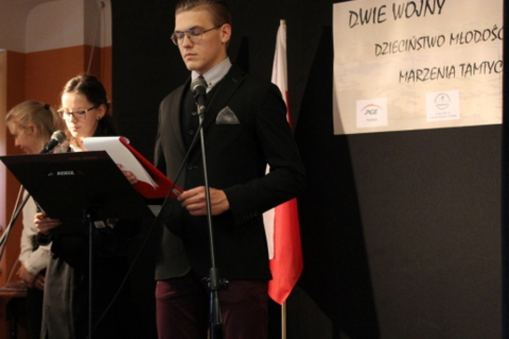 Dwie wojny - dzieciństwo, młodość, marzenia tamtych lat.