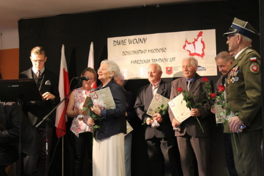 Dwie wojny - dzieciństwo, młodość, marzenia tamtych lat.