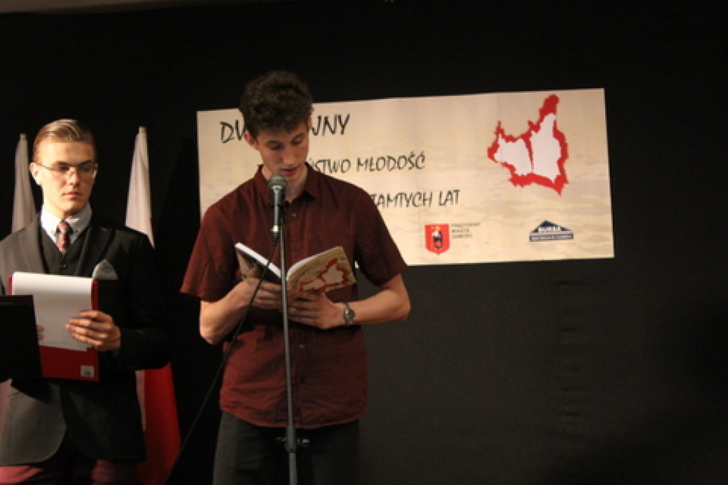 Dwie wojny - dzieciństwo, młodość, marzenia tamtych lat.