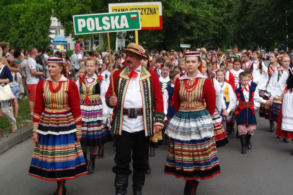 Kolorowo i międzynarodowo