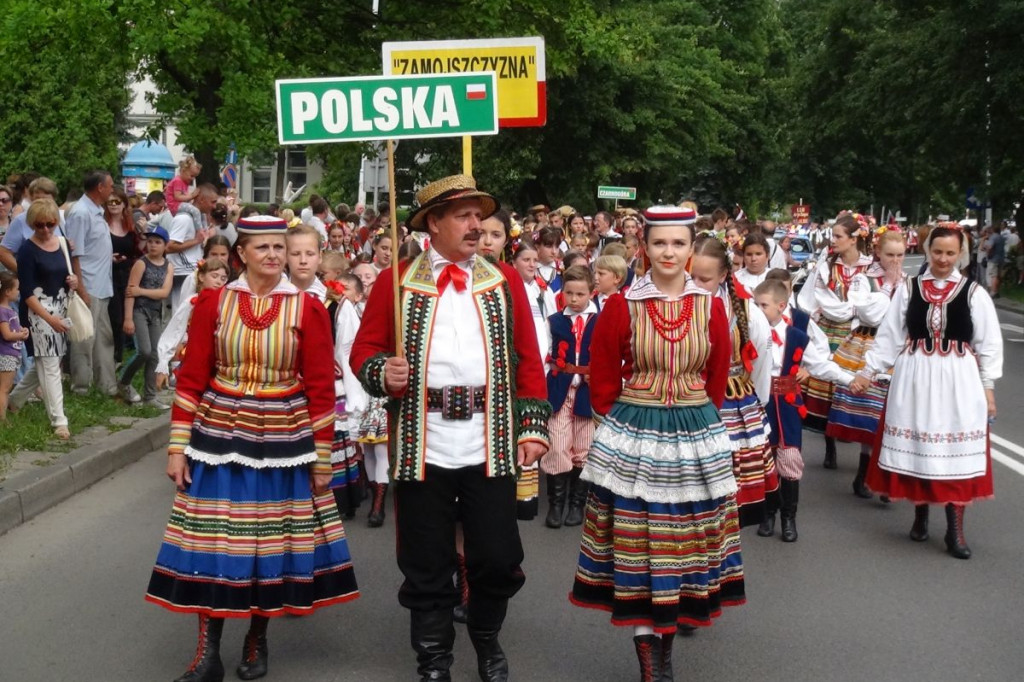Kolorowo i międzynarodowo