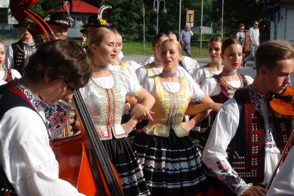 Kolorowo i międzynarodowo