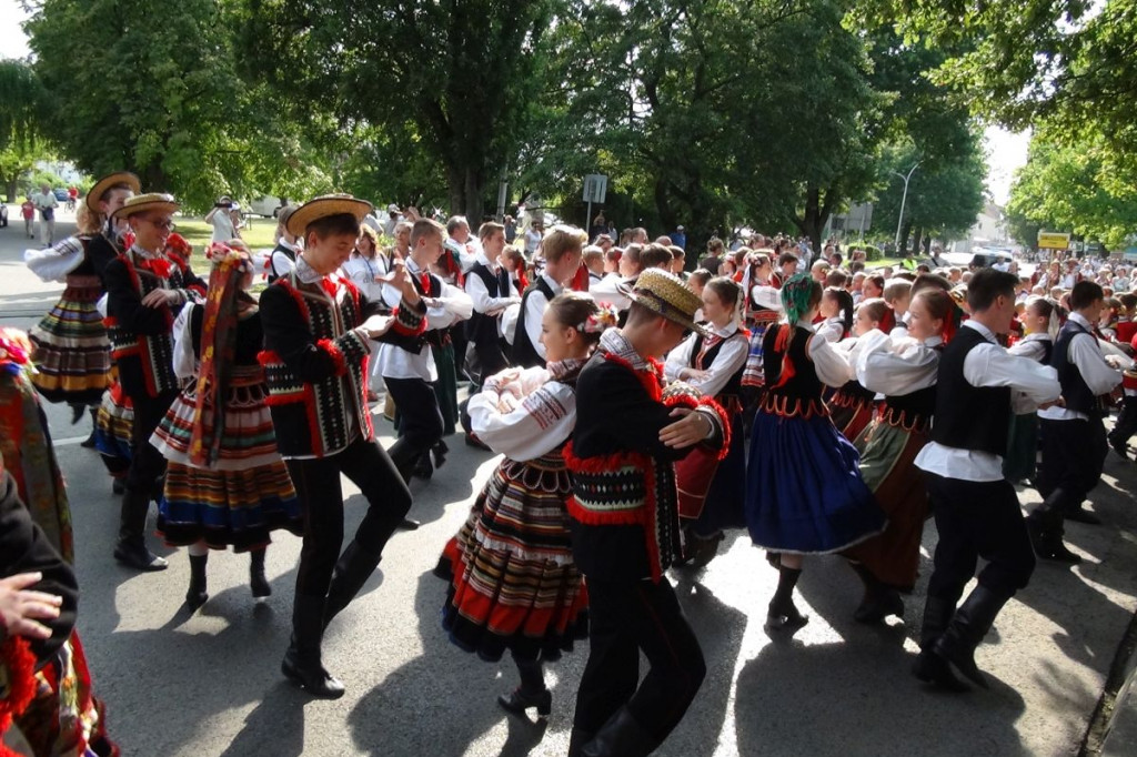Kolorowo i międzynarodowo