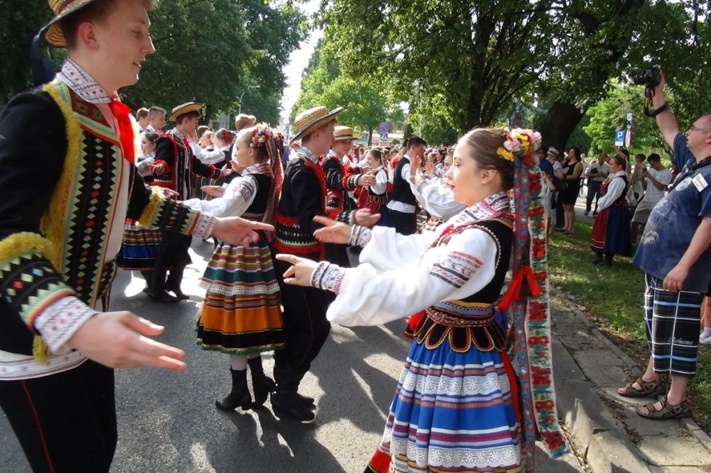 Kolorowo i międzynarodowo