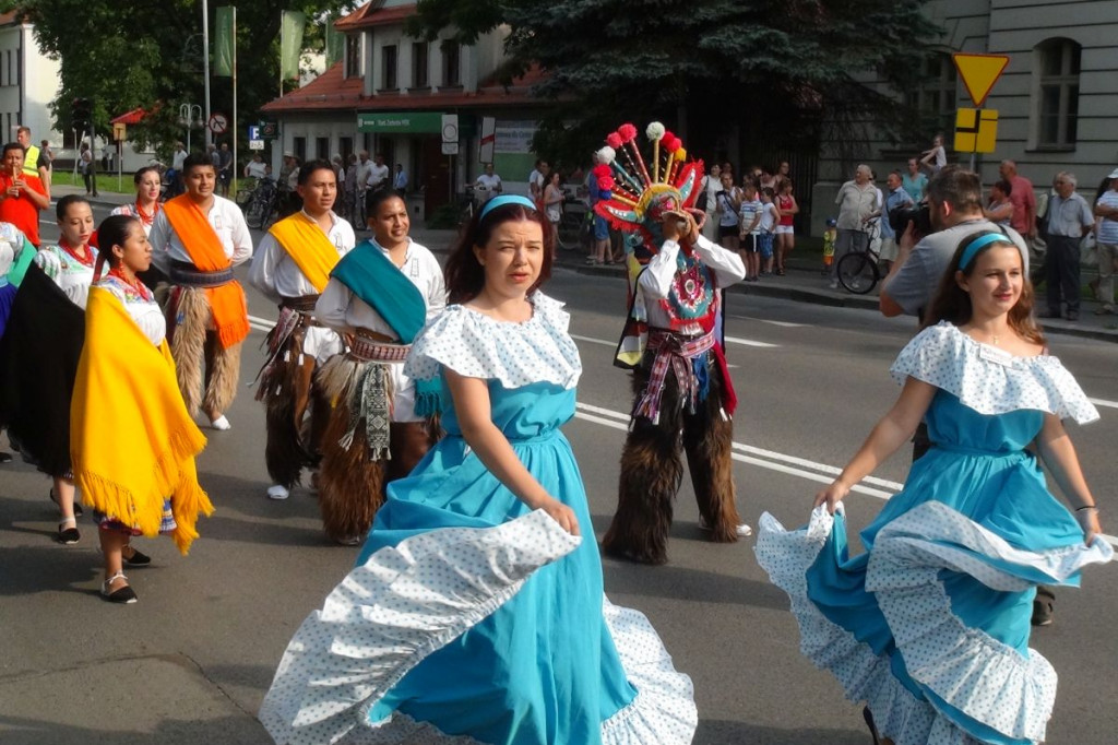 Kolorowo i międzynarodowo