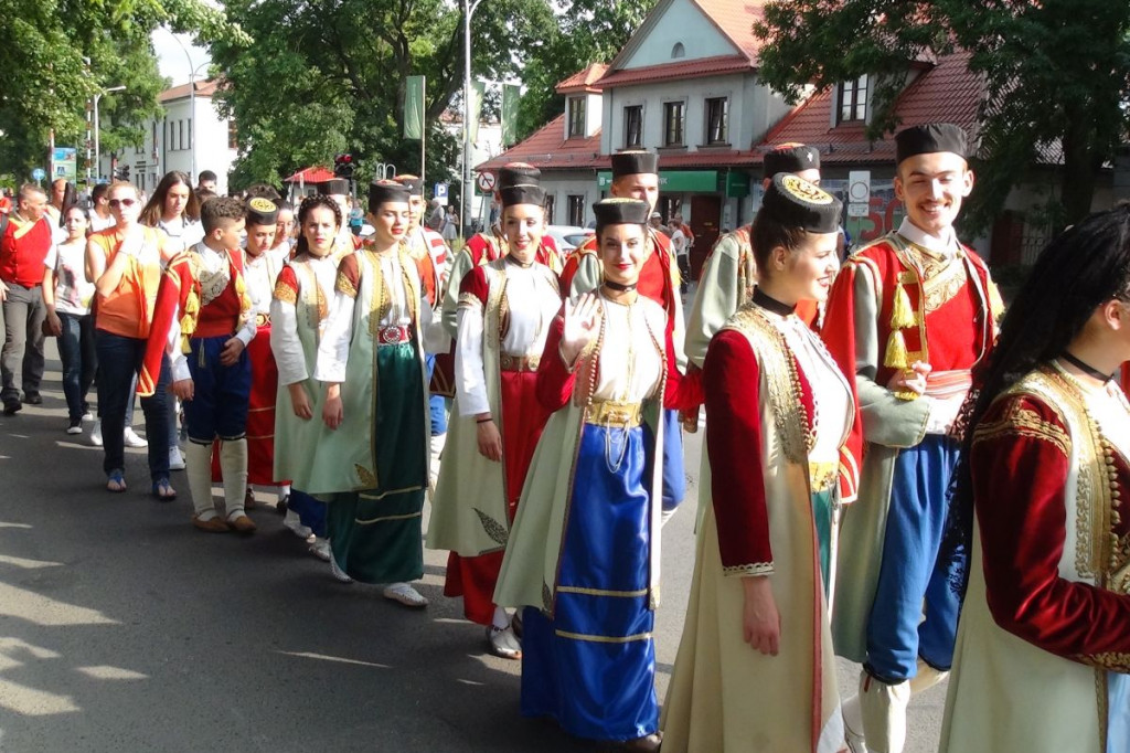Kolorowo i międzynarodowo