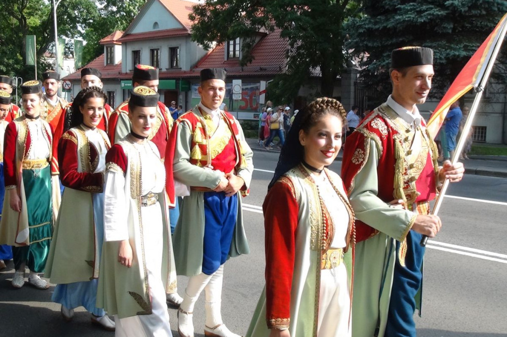 Kolorowo i międzynarodowo