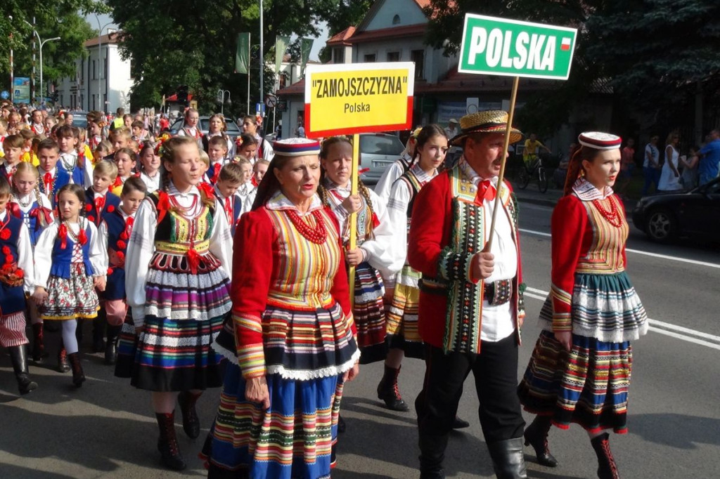 Kolorowo i międzynarodowo