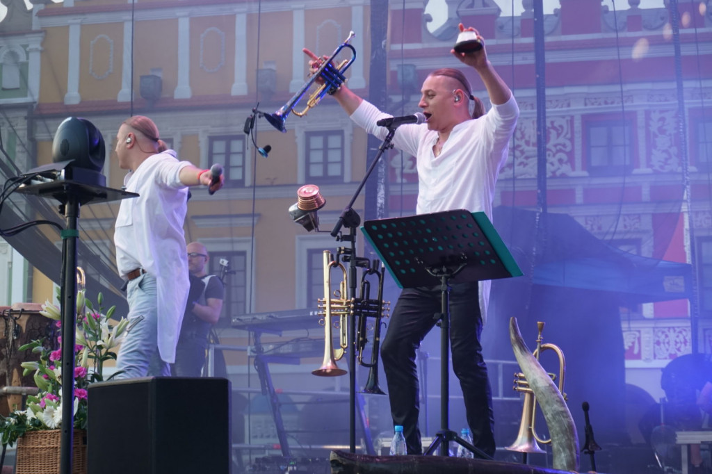Zamojski Dzień Papieski 2019. Tłumy na koncercie Golec uOrkiestra [ZDJĘCIA]