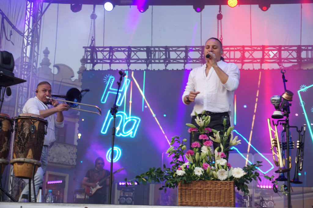 Zamojski Dzień Papieski 2019. Tłumy na koncercie Golec uOrkiestra [ZDJĘCIA]