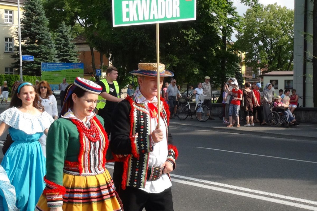 Kolorowo i międzynarodowo