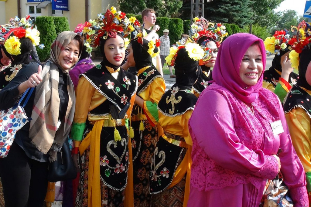 Kolorowo i międzynarodowo