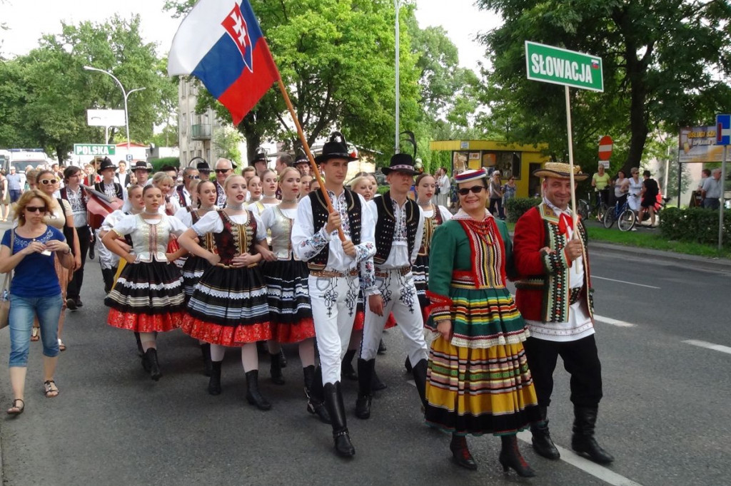 Kolorowo i międzynarodowo