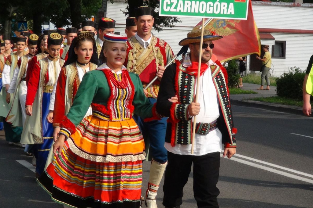 Kolorowo i międzynarodowo