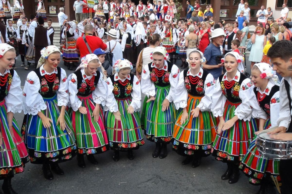 Kolorowo i międzynarodowo