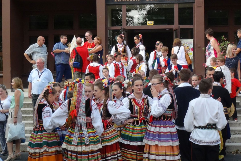 Kolorowo i międzynarodowo