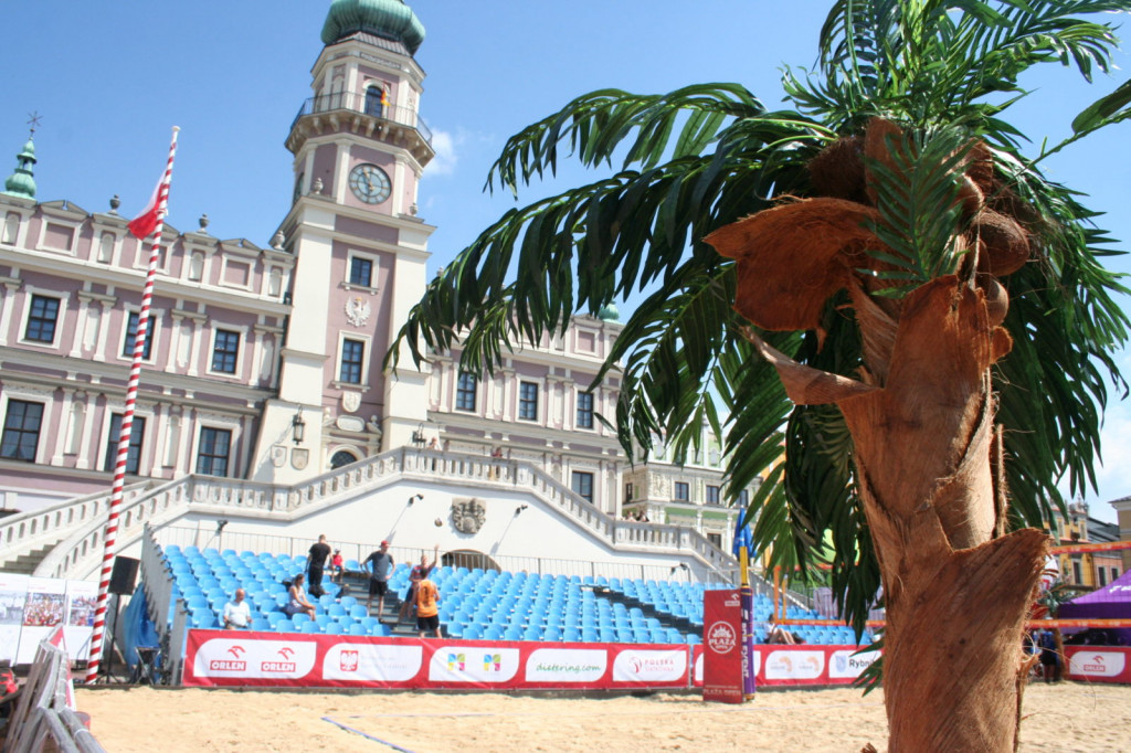 Siatkówka plażowa pod palmami! Wystartowała Plaża Open 2019 [ZDJĘCIA]
