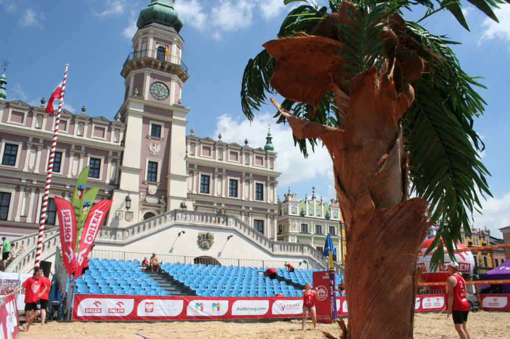 Siatkówka plażowa pod palmami! Wystartowała Plaża Open 2019 [ZDJĘCIA]
