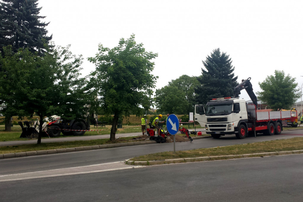 Nowe latarnie w Zamościu [ZDJĘCIA]