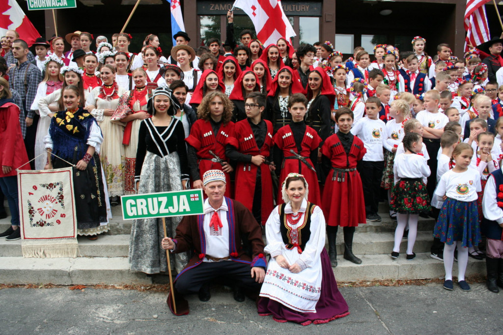 Zamojskie święto folkloru oficjalnie rozpoczęte [FOTORELACJA]