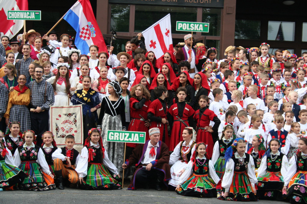 Zamojskie święto folkloru oficjalnie rozpoczęte [FOTORELACJA]