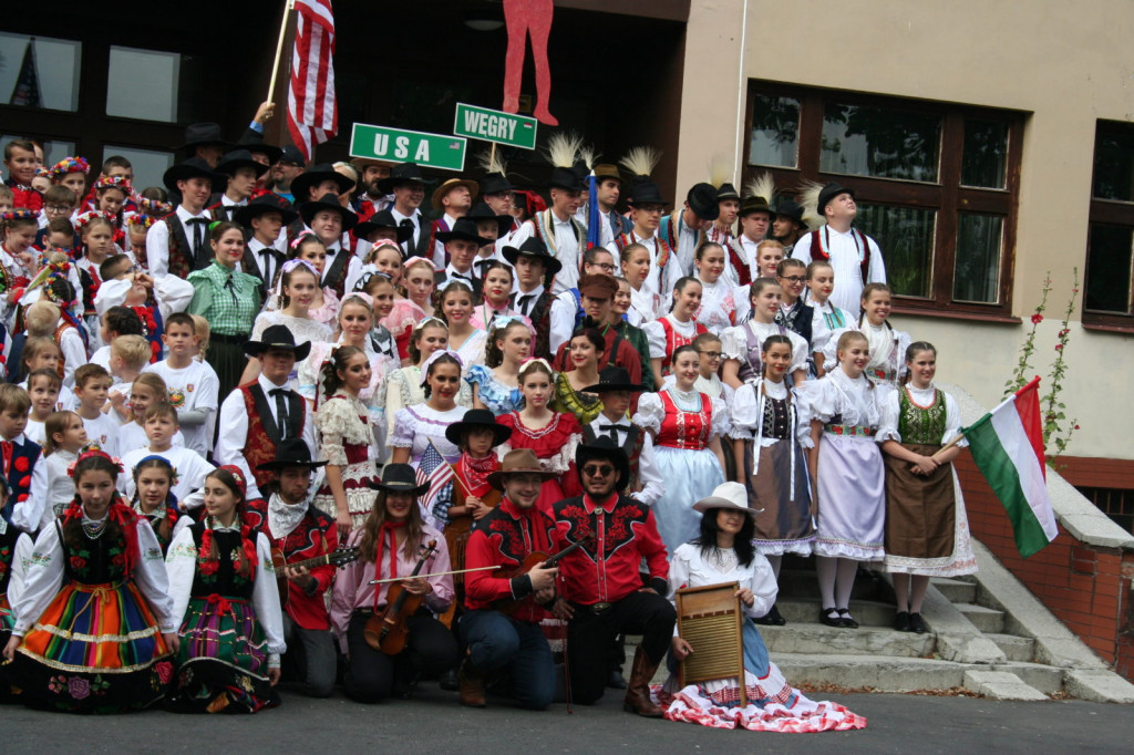 Zamojskie święto folkloru oficjalnie rozpoczęte [FOTORELACJA]