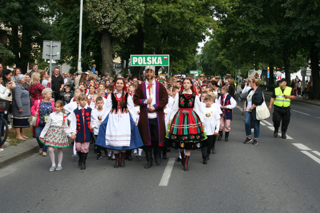 Zamojskie święto folkloru oficjalnie rozpoczęte [FOTORELACJA]