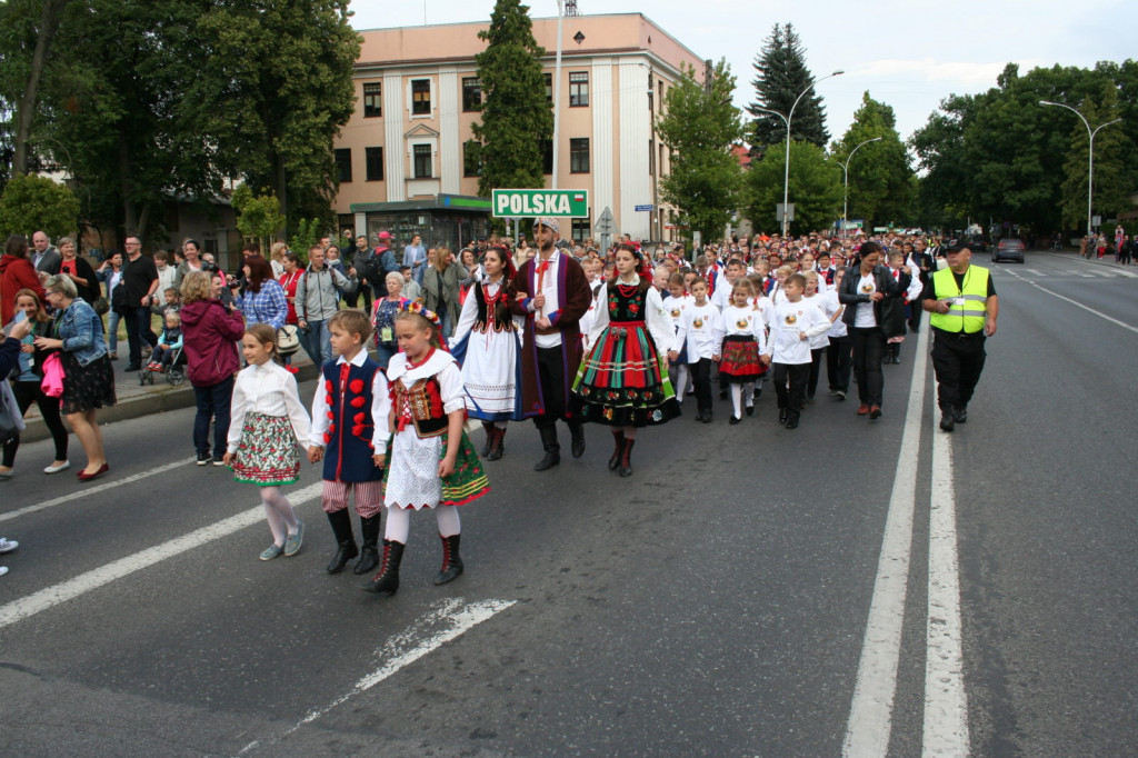 Zamojskie święto folkloru oficjalnie rozpoczęte [FOTORELACJA]