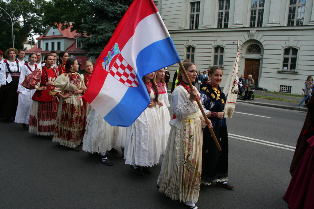 Zamojskie święto folkloru oficjalnie rozpoczęte [FOTORELACJA]