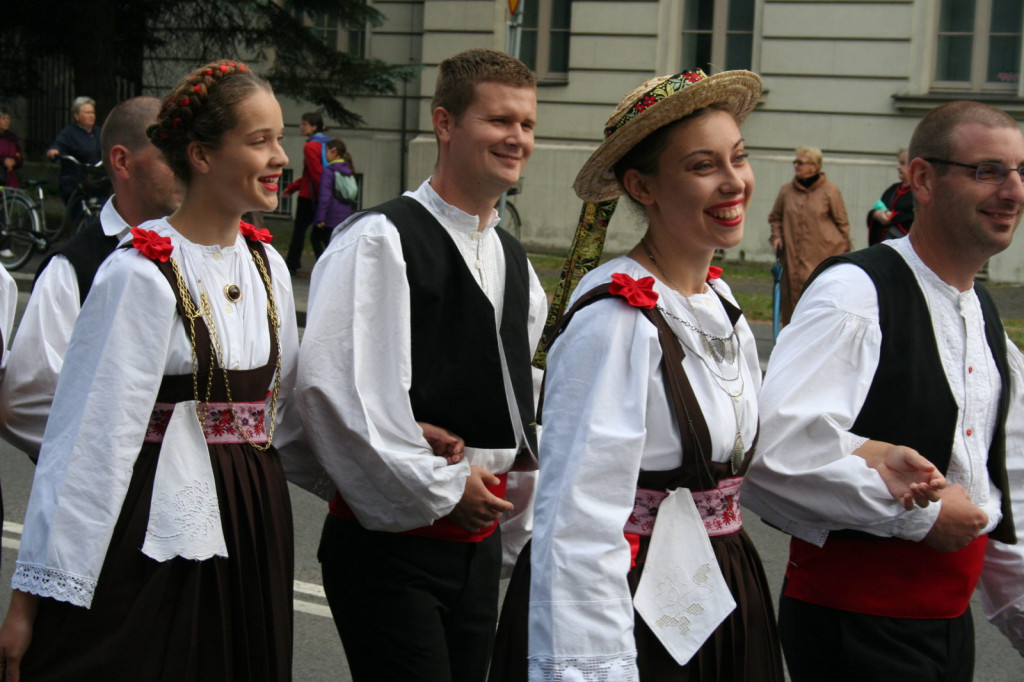 Zamojskie święto folkloru oficjalnie rozpoczęte [FOTORELACJA]