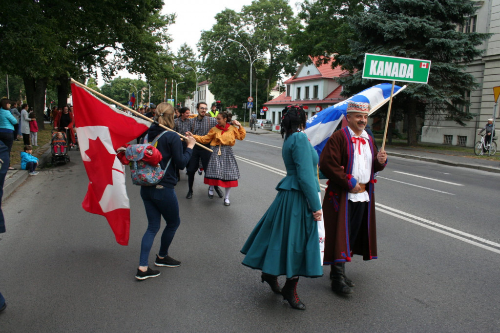 Zamojskie święto folkloru oficjalnie rozpoczęte [FOTORELACJA]