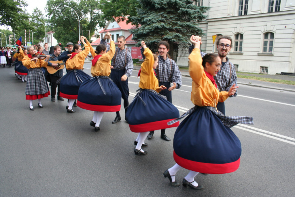 Zamojskie święto folkloru oficjalnie rozpoczęte [FOTORELACJA]