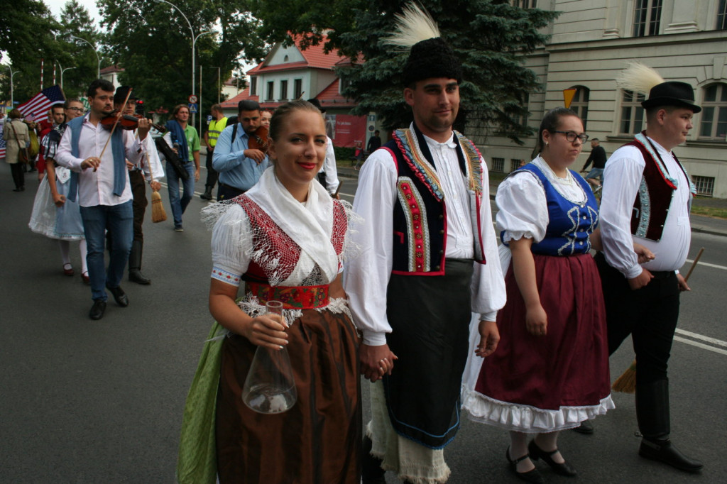 Zamojskie święto folkloru oficjalnie rozpoczęte [FOTORELACJA]