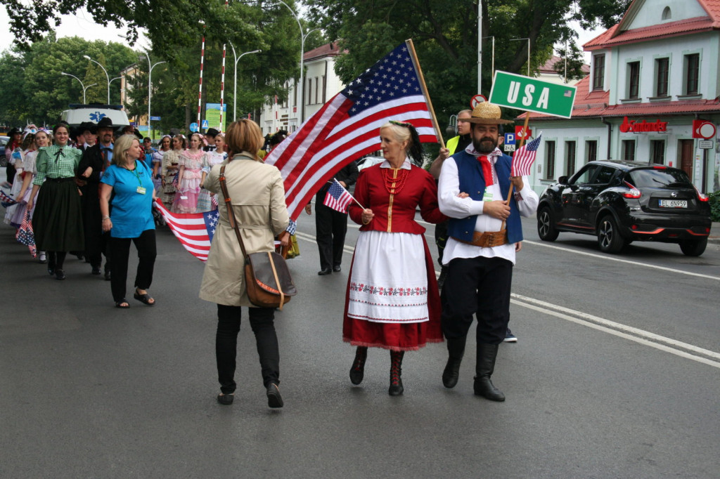 Zamojskie święto folkloru oficjalnie rozpoczęte [FOTORELACJA]