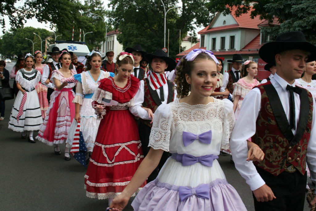 Zamojskie święto folkloru oficjalnie rozpoczęte [FOTORELACJA]