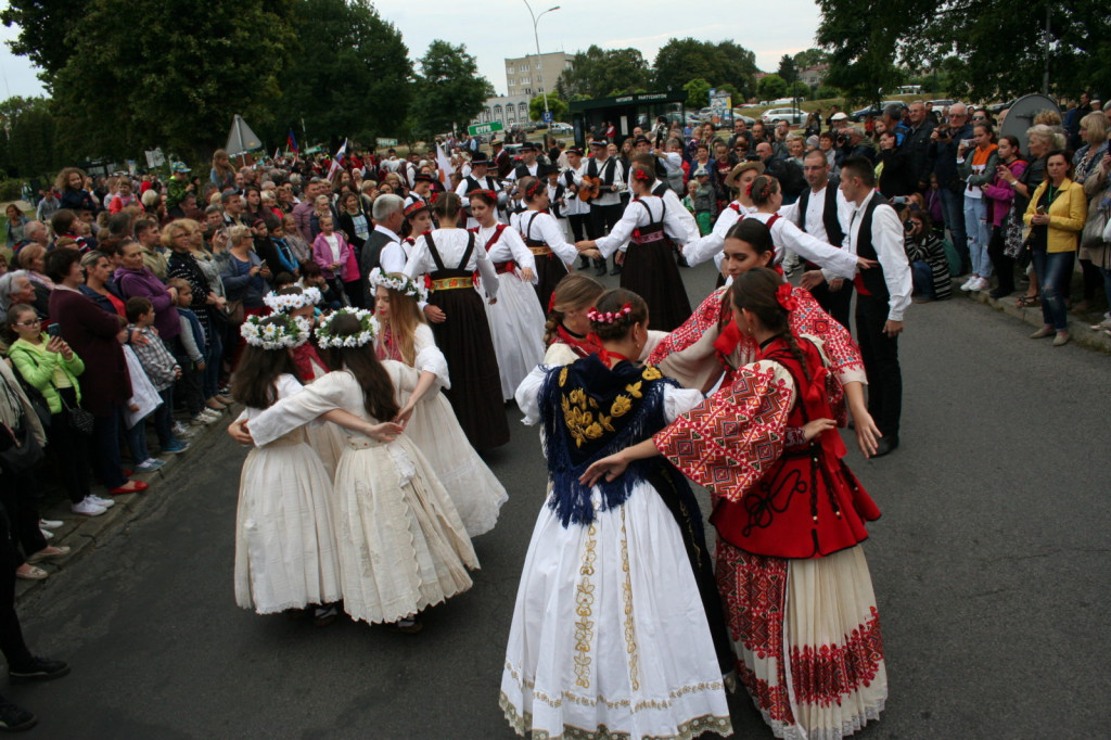 Zamojskie święto folkloru oficjalnie rozpoczęte [FOTORELACJA]
