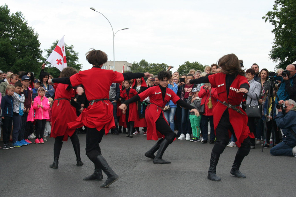 Zamojskie święto folkloru oficjalnie rozpoczęte [FOTORELACJA]