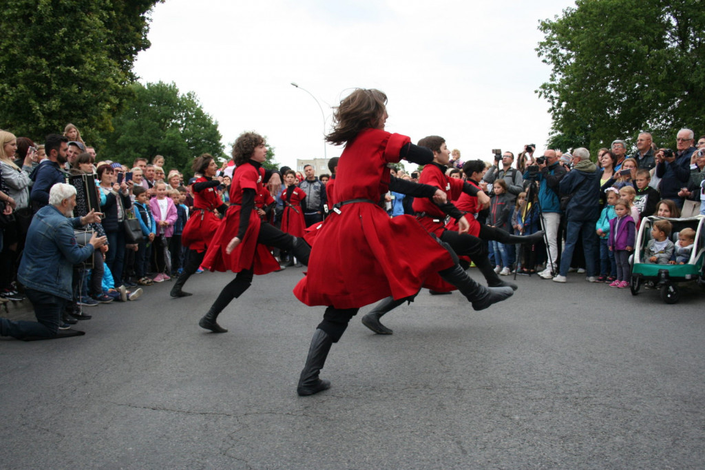 Zamojskie święto folkloru oficjalnie rozpoczęte [FOTORELACJA]