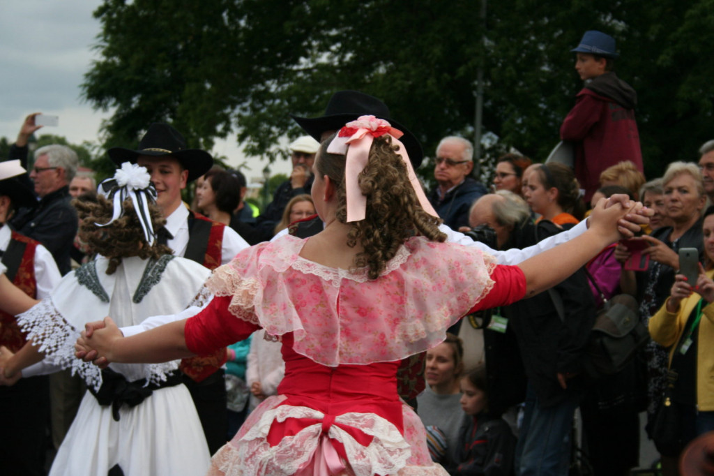 Zamojskie święto folkloru oficjalnie rozpoczęte [FOTORELACJA]