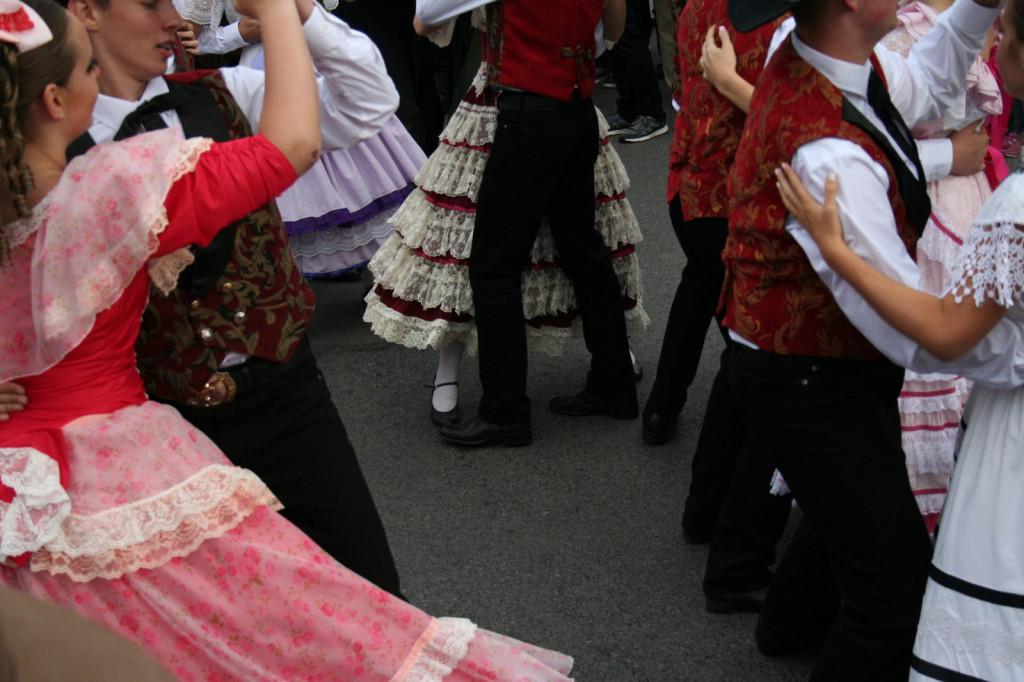 Zamojskie święto folkloru oficjalnie rozpoczęte [FOTORELACJA]